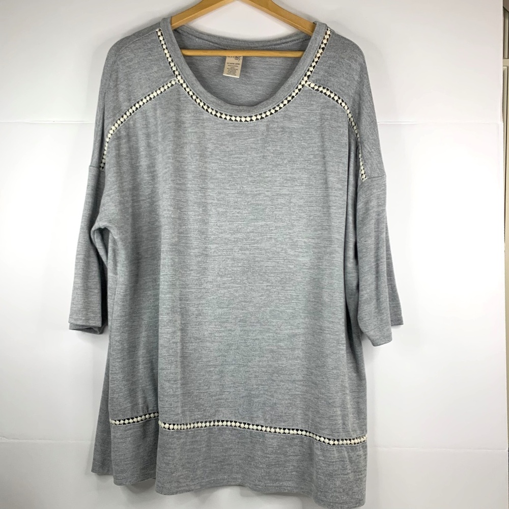 Women's Light Gray Tunic Top with Contrast Trim